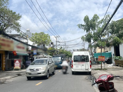 Nhà 2 tầng mặt tiền phạm thế hiển p6q8 . giá 10.9 tỷ 0