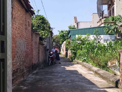 Bán đất thôn la a cẩm giàng, ô tô vào tận nơi, giá chỉ 800 triệu 2