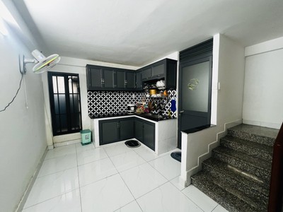 Bán nhà 2 tầng trong ngõ kha vạn cân, linh đông, thủ đức, tp hcm. dt 47m2, giá 4,6 tỷ, sổ hồng, 2