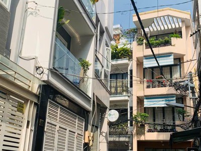 Nhà c4 q1   hẻm xe hơi - nguyễn khắc nhu   đất trung tâm hiếm dt:  4m x 15m   60m 3