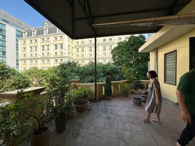 Linhhk bán nhà mặt phố trần hưng đạo 50m , mt 5m, vuông vắn, 50tỷ 4