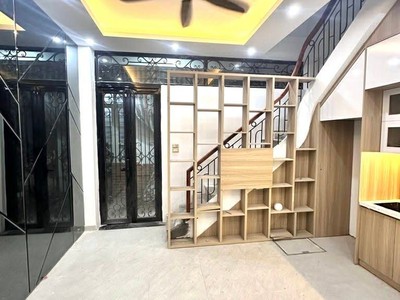 Bán nhà hoàng hoa thám - hơn 6 tỷ - mt 5m 2