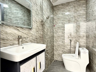 Nhà mới cực sang trọng full nội thất 1 lầu hà thị khéo trung mỹ tây q12 7