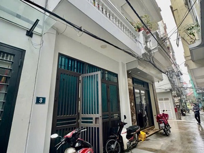 Nhà đẹp ở ngay ô tô vào tận cửa khu dân trí cao an ninh tốt . nhỉnh 7 tỷ lh 0972.078.667 2