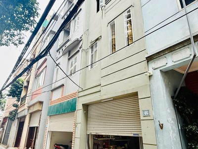 Bán nhà đức giang long biên, 42m , 5 tầng, ô tô vào nhà, giá 10.xx tỷ 0