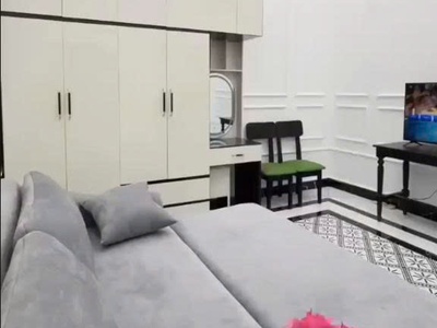 Cho thuê căn hộ tầng 2 cù chính lan 40m , giá 6,5 triệu/tháng. 0