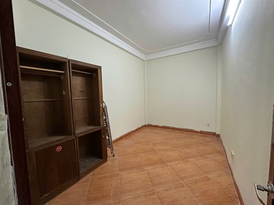 Cho thuê nhà ngõ ô tô bùi xương trạch, 30m x 3 tầng, giá 9 triệu 3