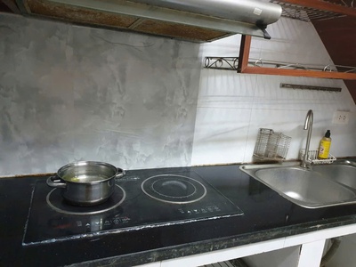 Cho thuê nhà ngõ linh quang 26m  x 3,5 tầng, giá 6,5 triệu 2pn, 2 vệ sinh. 2