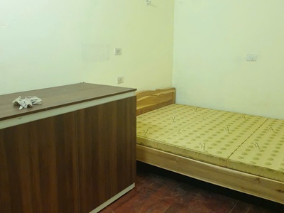 Cho thuê nhà tập thể tầng 2 hào nam 40m , 1 tầng, giá 7,5 triệu 0