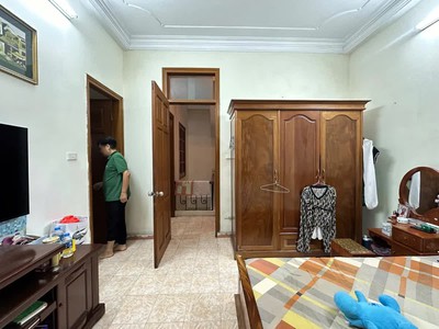 Linhhk bán nhà mặt phố trần hưng đạo 50m , mt 5m, vuông vắn, 50tỷ 2