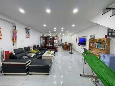 Nhà giá rẻ quận 2-85m2-3tầng-gần chợ-hxh-an ninh-chủ giảm 200triệu-còn 7,3tỷ 0