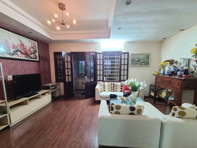 Linhhk bán nhà phố lý nam đế   110m , hown400tr/m2 ô tô vào nhà, ngõ quay đầu 3