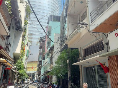 Bán nhà 4 tầng sẵn dòng tiền 7.000/tháng - mặt tiền xe hơi thông hàm nghi   nguyễn huệ   hải 0