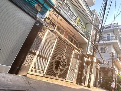 Bán nhà lô góc 3 mt- xe hơi đậu  cửa- thông r atan vĩnh- khánh hội - hoàng diệu. 4