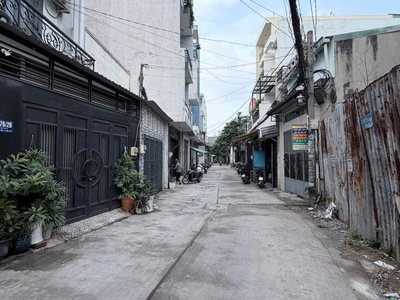 Bán gấp nhà đ số 11 bhh gần aeon tân phú hẻm 6m thông 60m2 -3 tầng nhỉnh 5 tỷ 0