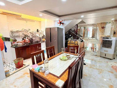 Kẹt lắm rồi     lý thường kiệt - p.9 - tân bình 82m2 / 5tầng 2