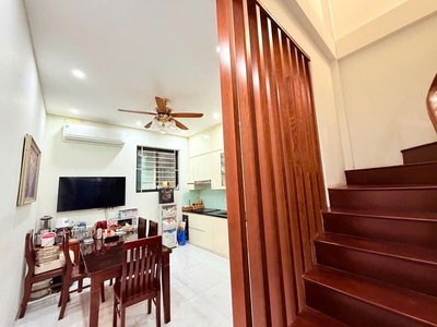 Bán nhà vương thừa vũ - phân lô quân đội- 2 mặt ngõ - nhà đẹp - 4 ngủ full đồ ở ngay - 30m ra phố 2