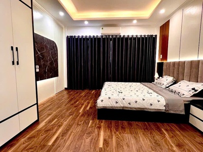 Bán nhà nguyễn văn linh 30m 5 tầng mt4m ô tô qua hơn 7 tỷ 1