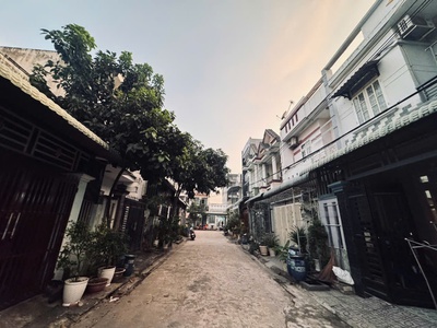 Nhà khu dân cư đồng tác - dĩ an- 44m2- 2 tầng 4