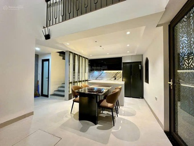 Tài chính hợp lý, chỉ 12.5 tỷ sở hữu nhà mới kính cong, đẹp 6 tầng, thang máy khu vực phú 1