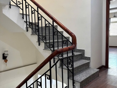 Hotkiệt ô tô tránh chỉ 5.x đồng - sẵn nhà 3 tầng kiên cố - dt 62.2m2  3.8x16.4  nở hậu nhẹ - vị 1