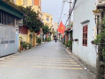 115m đất full thổ cư, sử dụng 130m tại gia lâm - oto thông - đường trước đất 2,5m - giá 70tr/m 0