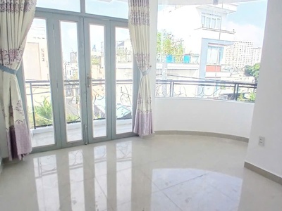 Siêu phẩm đ số 2 gần chợ bình thành hẻm 6m khu phân lô 40m2 -4 tầng 4 tỷ 3