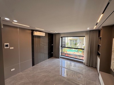 Bán nhà Lê Thanh Nghị-Khu VIP Bách-Kinh-Xây-5 tầngx30m2-Ngõ thông-Đẹp-Ở Ngay 1