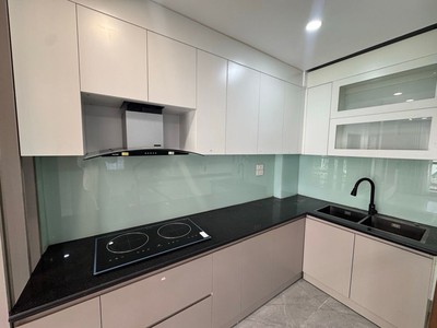 Bán nhà Lê Thanh Nghị-Khu VIP Bách-Kinh-Xây-5 tầngx30m2-Ngõ thông-Đẹp-Ở Ngay 0