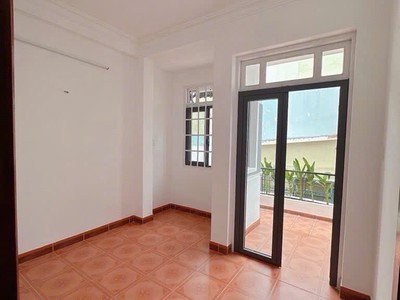 1O THUỞ MỚI CÓ 1 CĂN - Nhà Quận 10, 40m2 - 1 sẹc sát mặt tiền kinh doanh - chưa đến 6 tỷ. 2