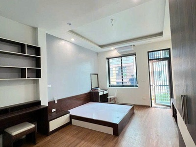 Hiếm nhà đẹp 5 tầng mặt phố Nguyễn Viết Xuân, 40m2, mặt tiền rộng 4m, thang máy, vị trí đẹp, kinh do 1