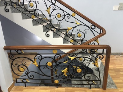 Nâng tầm kiến trúc với cầu thang inox sắt mỹ thuật cao cấp 1