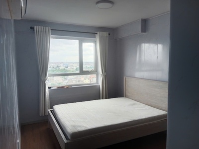 Cho thuê căn hộ full nội thất 76m2 2pn, 2wc  view hồ đẹp, mát mẻ, Q12 3