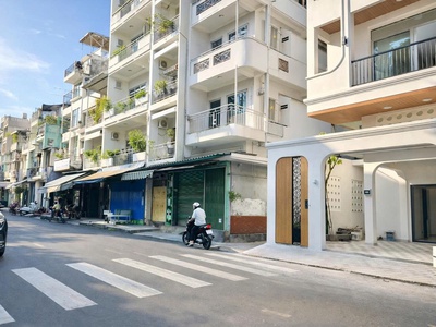 Nhà bán trung tâm kinh doanh - nguyễn tri phương   3/2 - quận 10   hẻm phân lô, 3 tầng 0