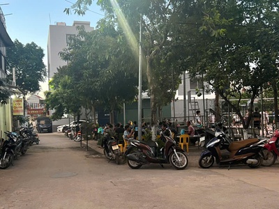 54m lô góc đức thượng, oto tránh cách 20m, gần hồ điều hòa, khu vui chơi, chợ, 200m ra quốc lộ 32, 2