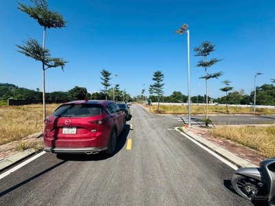 Bán gấp lô đất 100m2 full thổ cư sát cổng chính đại học quốc gia khu cnc hòa lạc cách ql21 chỉ 300m 2