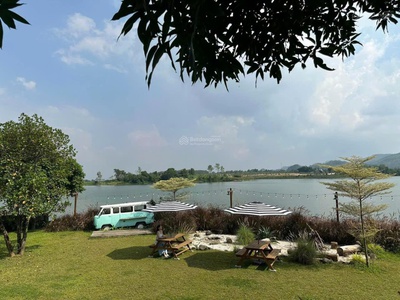 Chính chủ giảm giá 500tr cho lô đất bám hồ tại thôn 6 xã hoà lạc, giáp fpt, cnc và cổng số 9 đhqg 3