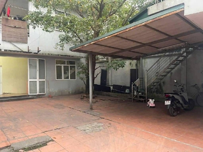 Bán nhà ngọc lâm, 475m trên sổ, ôtô vào nhà, cách mặt phố 30m, giá chỉ 126tr/m 3