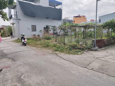 Lô góc 100m  mặt đường hải thành 2   cách phạm văn đồng 100m   giá 3,3x tỷ thanh khoản tốt  zalo 2