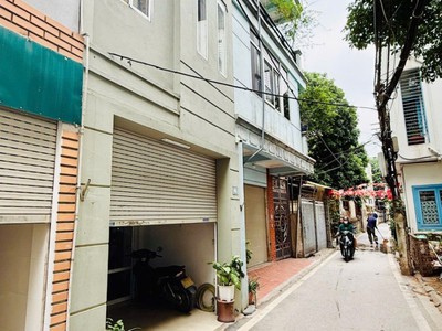 Bán nhà đức giang   long biên - ô tô vào nhà   nhà 5 tầng   công năng đủ   giá tốt khu vực 2