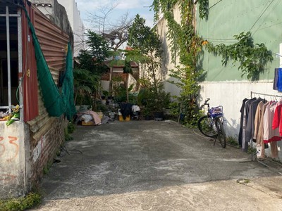 Đất 72m  đường 6m bùi phổ   cách 353 chỉ 50m   giá 1 tỷ 8xx dễ giao dịch  zalo 0567 222 555 1