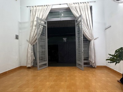 Bán gấp nhà 2 tầng lê văn chí thủ đức, 74m , sát hẻm xe hơi, 3pn, giá tốt chỉ 4.7 tỷ 0