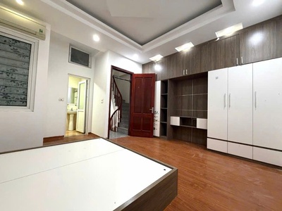 Cần bán nhà mễ trì dân xây kiên cố ngõ thoáng gần phố  lh 0972.078667 3