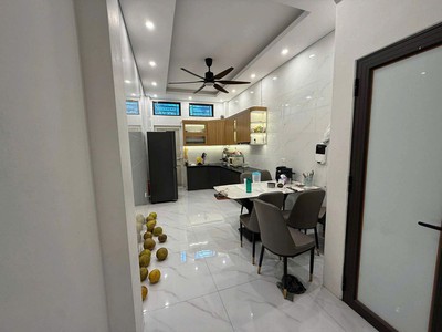 Nhà đẹp dân xây 4 tầng 4 ngủ phố vũ xuân thiều 49m2 x 9.3 tỷ long biên hà nội. 0