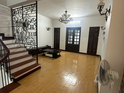 Linhhk cho thuê nguyên căn tây hồ 68m 5 phòng ngủ, full nội thất 1