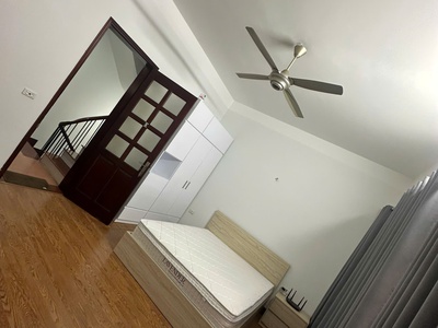 Linhhk cho thuê nguyên căn tây hồ 68m 5 phòng ngủ, full nội thất 4