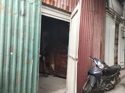 Bán gấp giá rẻ giải phóng 31m, 1.5 tầng, mặt tiền 4.5m, 700 triệu, hoàng mai. 1