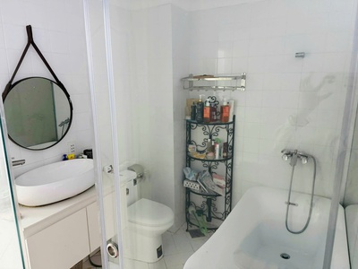 Tìm nữ ở ghép phòng của nhà nguyên căn 4