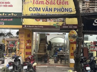 Chính chủ sang nhượng quán cơm tâm sài gòn - vị trí đẹp tại hà nội 0