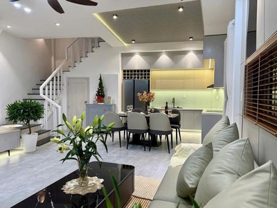 Nhà 3 tầng 2 mặt kiệt sau huỳnh ngọc huệ, vào ở ngay - giá nhỉnh 5 tỷ 0